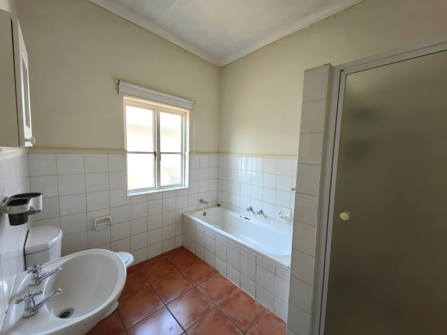 3 Bedroom Property for Sale in Waterval East North West